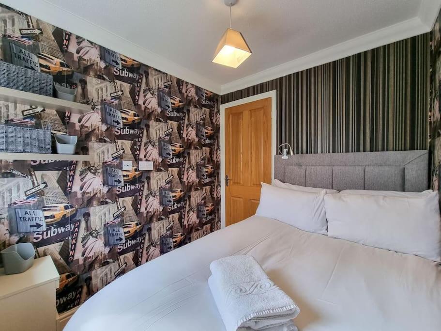 Stunning Family Home Close To The City Centre Manchester Extérieur photo