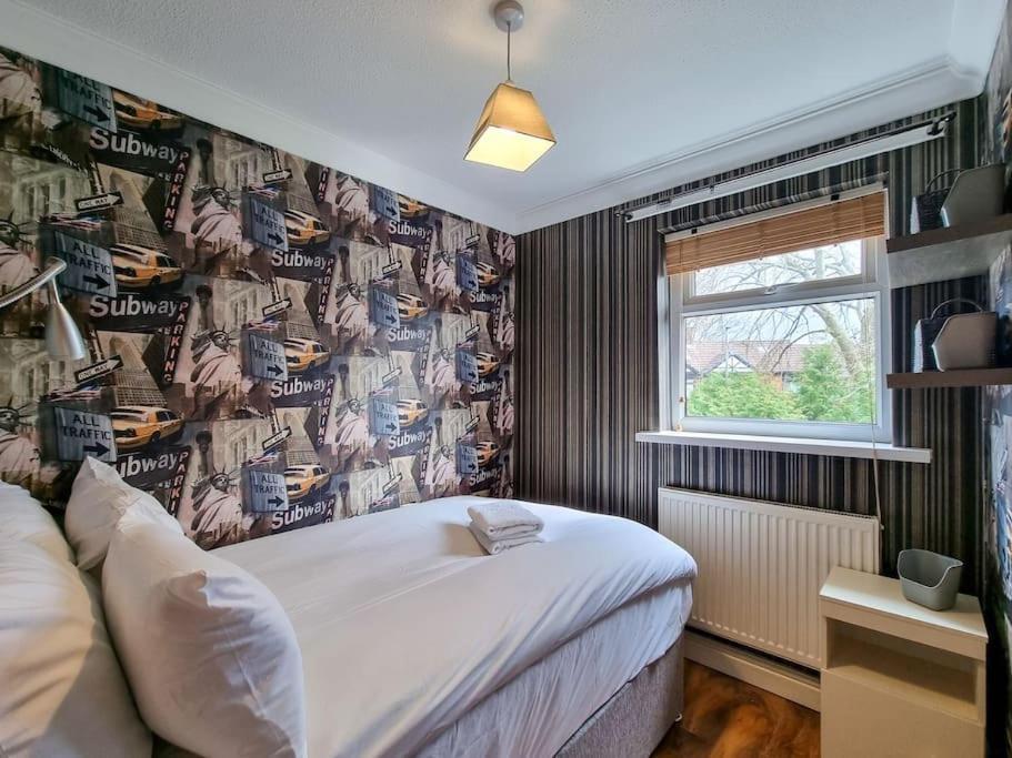 Stunning Family Home Close To The City Centre Manchester Extérieur photo
