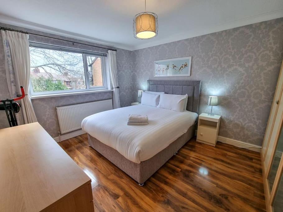 Stunning Family Home Close To The City Centre Manchester Extérieur photo